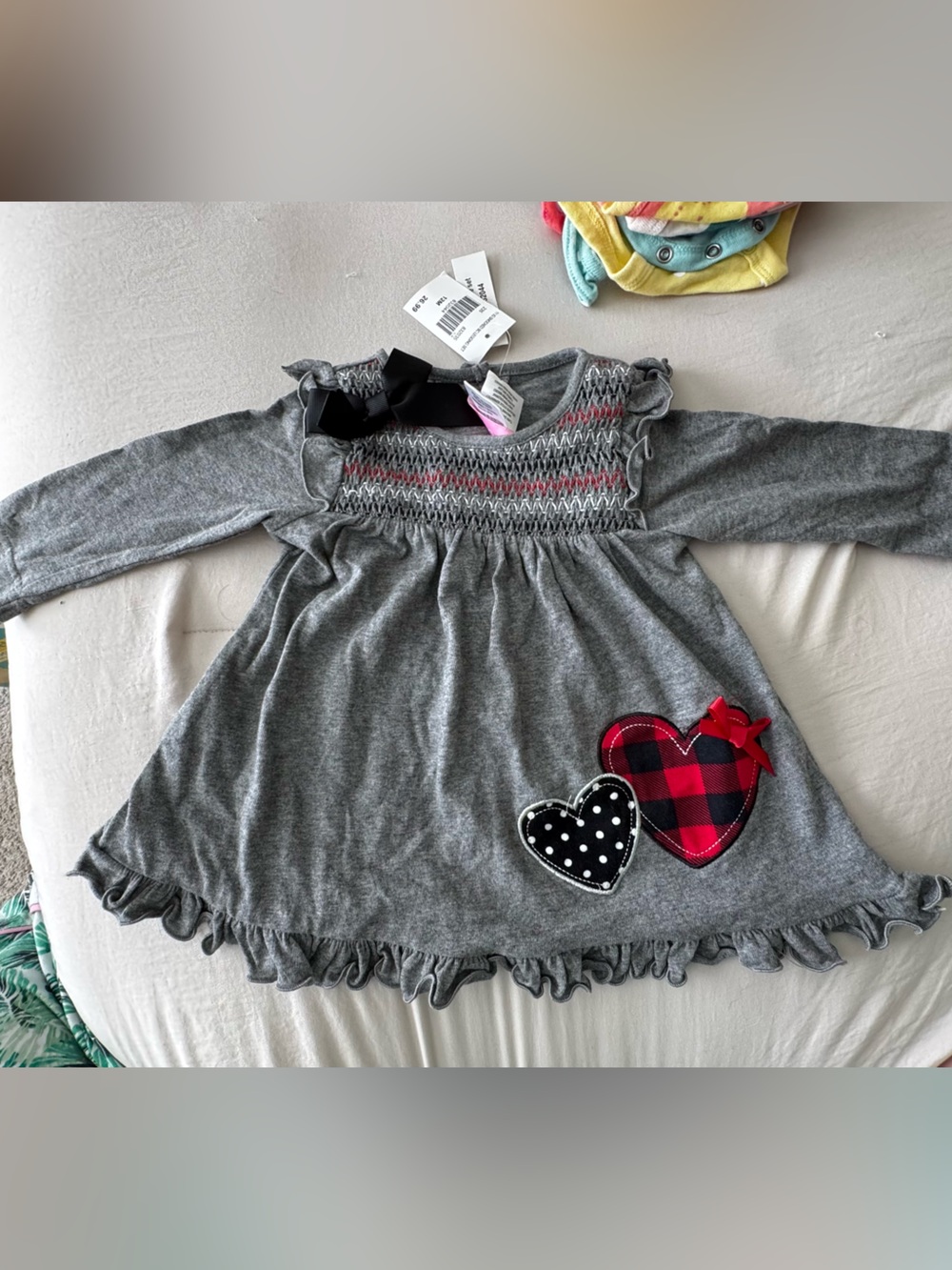 Gray long sleeve shirt